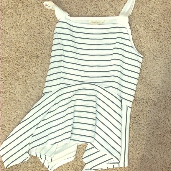 Top - Picture 1 of 1